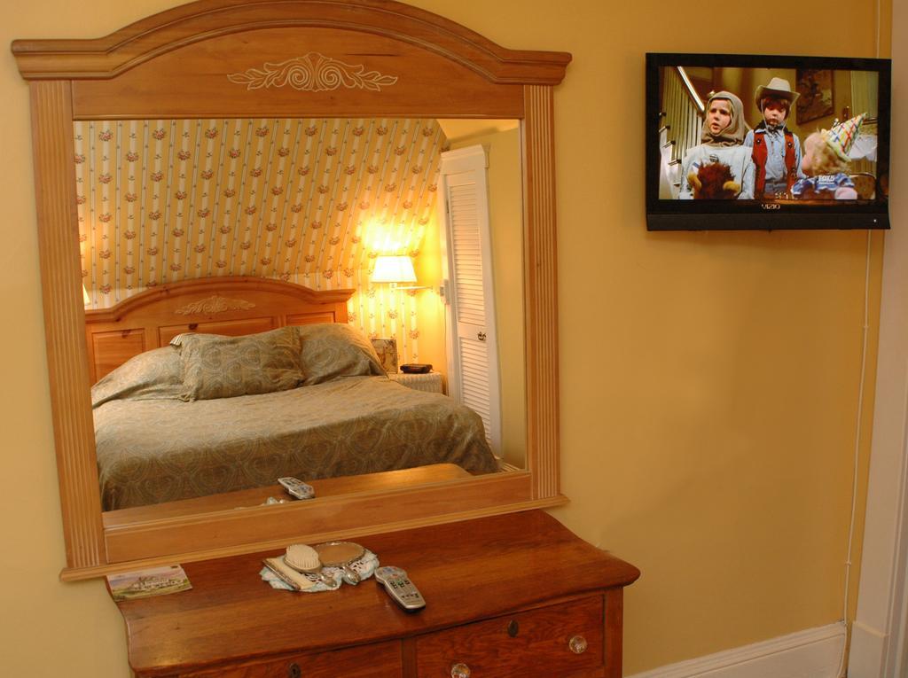Avon Manor Cottage Rum bild